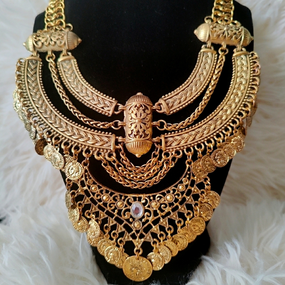 Statement Piece Gold Necklace